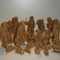 Familie (Holzton gebeizt) 16 cm,  8 Hirten, 1 Junge,Ochs u, Esel  Schafe