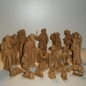 Familie (Holzton gebeizt) 16 cm,  8 Hirten, 1 Junge,Ochs u, Esel  Schafe