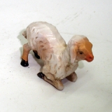 Lamm kniend