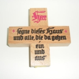 Haussegen aus Holz in Kreuzform