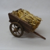 Strohkarre - groß, mit beweglichen Holzrädern