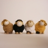 Lustige Schafe mit Fell in Keramik, 4 Farben, 4er Set